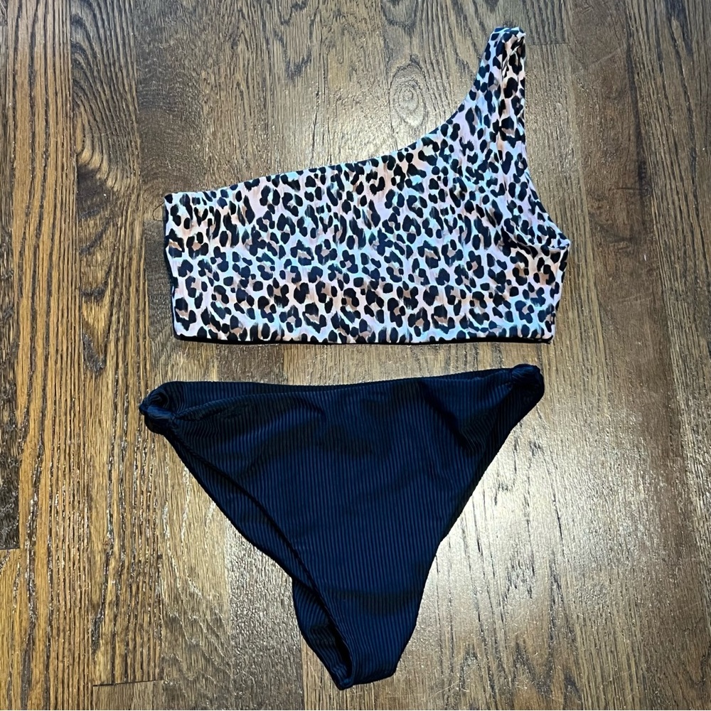 Skatie Cheetah Bikini Top & Black Kyah Swim Paige Black Ribbed Bottom